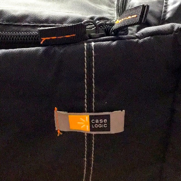 Case Logic soft-sided trunk organizer with cooler - Picture 2 of 6